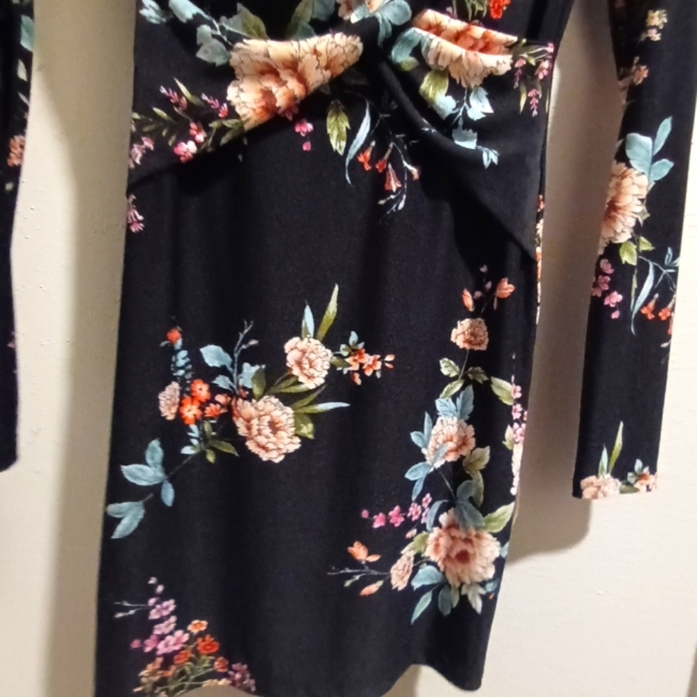 DRESS - Picture 5 of 7